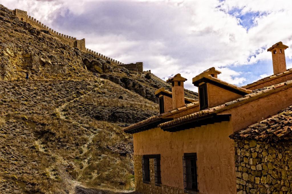 Hotel Albanuracin Albarracin Exterior photo